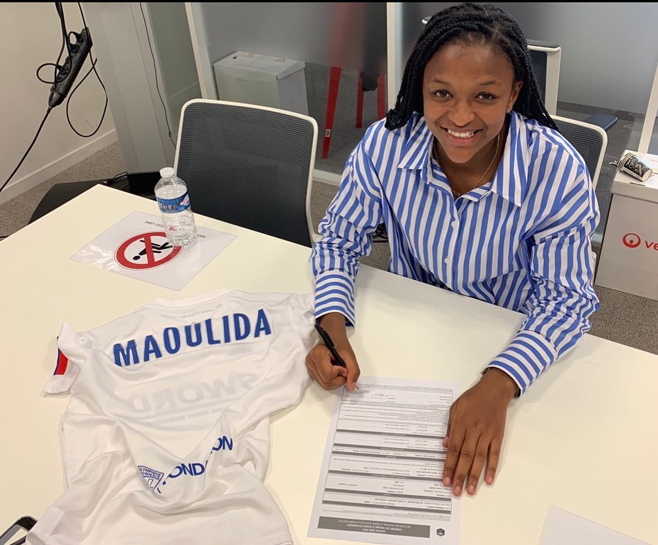 Assimina Maoulida, OL : Assimina Maoulida signe son premier contrat professionnel, Comoros Football 269 | Portail du football des Comores