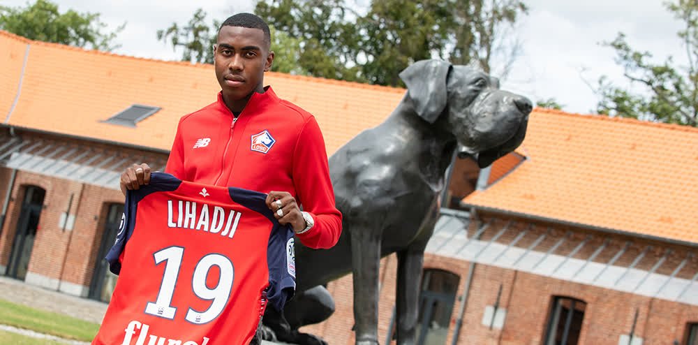 Isaac Lihadji, Isaac Lihadji signe son premier contrat professionnel à Lille, Comoros Football 269 | Portail du football des Comores