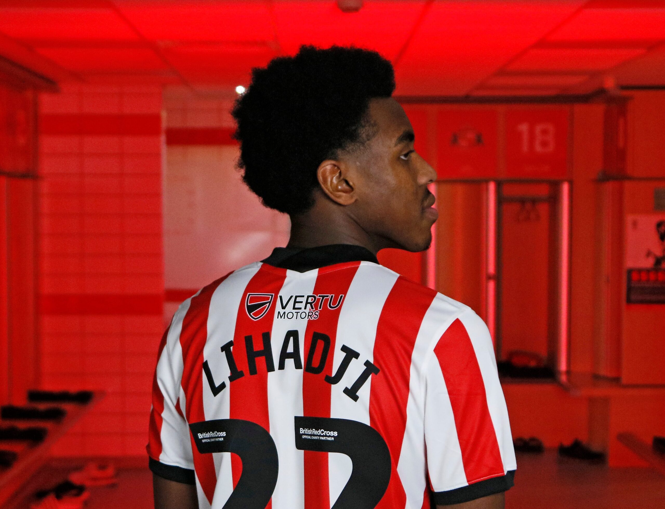 Isaac Lihadji rejoint Sunderland AFC en Championship