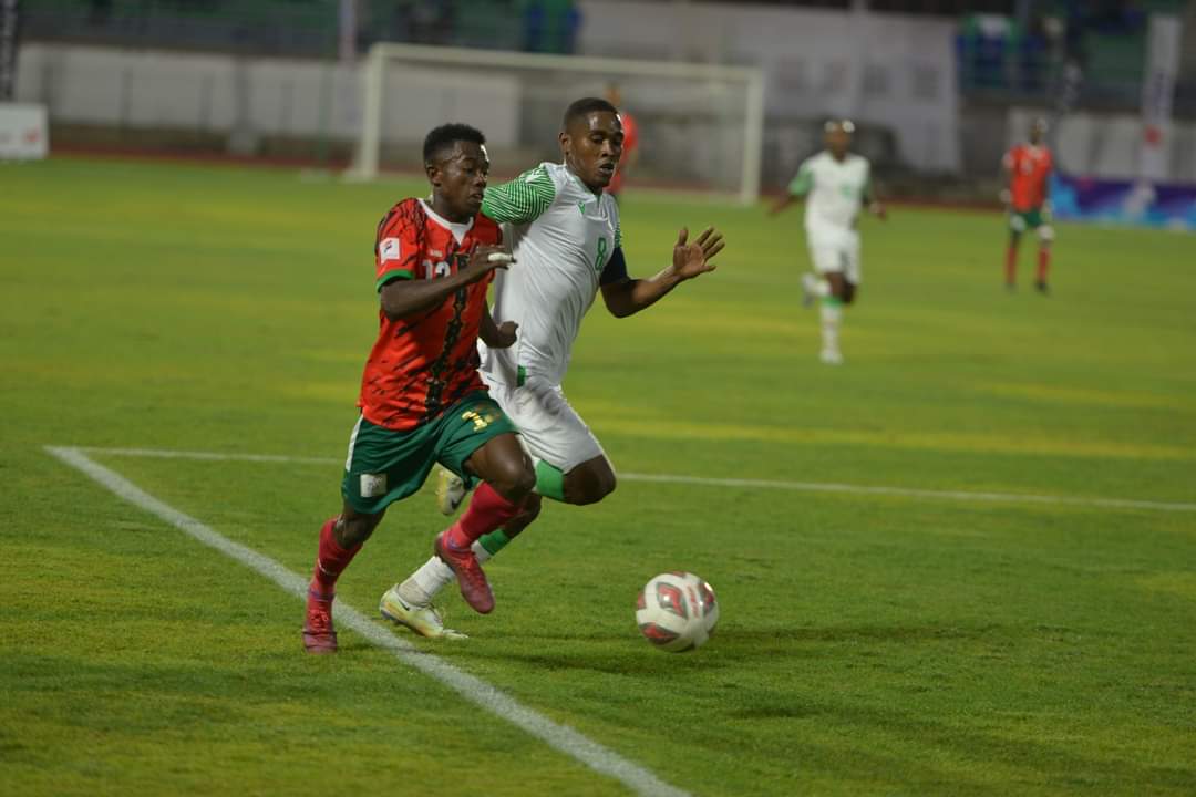 Le capitaine des Comores, Faouz Faidine, fait face à Madagascar en demi-finale des JIOI 2023.