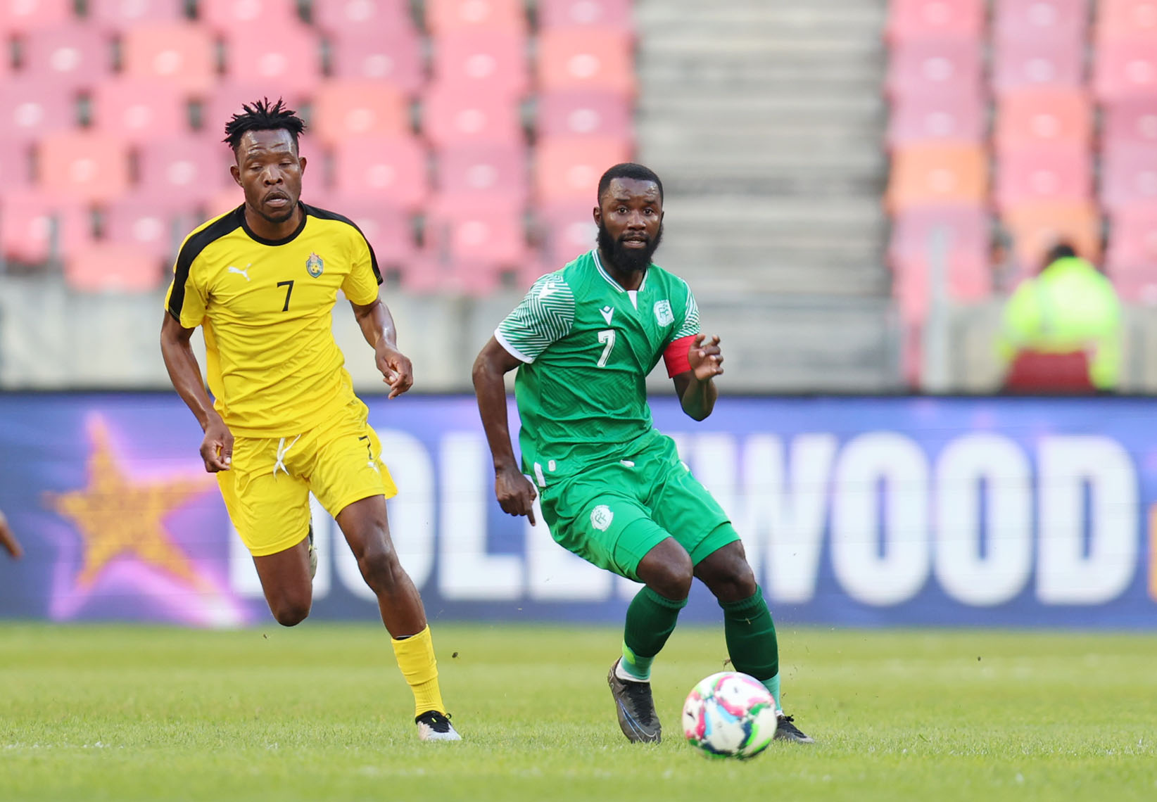 Ibroihim Youssouf avec les Comores face au Zimbabwe à la Cosafa Cup 2024 ©️ BackpagePix